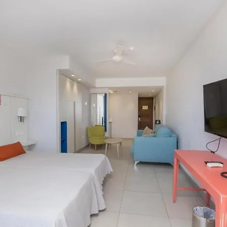 Bluesea Veril Playa 普拉亚戴尔雷安格莱斯
