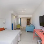 威利海滩公寓式酒店