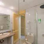 威利海滩公寓式酒店 酒店