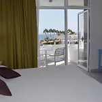 威利海滩公寓式酒店 3* 普拉亚戴尔雷安格莱斯