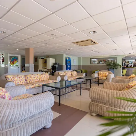 威利海滩公寓式酒店