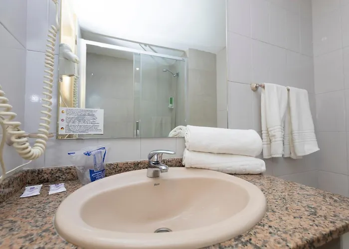 Hotel Veril Playa 3*