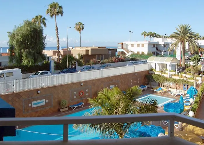 Livvo Veril Playa 3* 플라야 델 잉글스